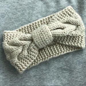 NWOT COLD WEATHER EAR HEADBAND